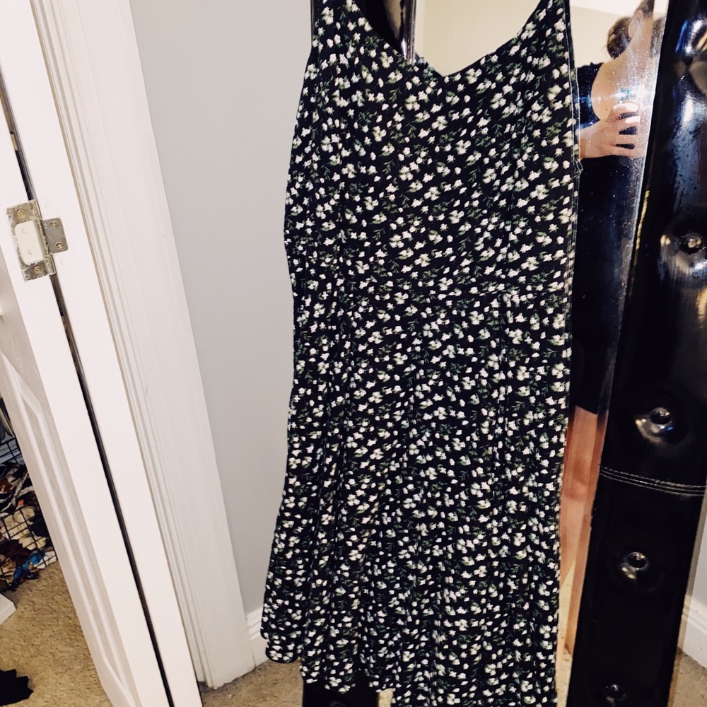 Old Navy Black summer midi dress